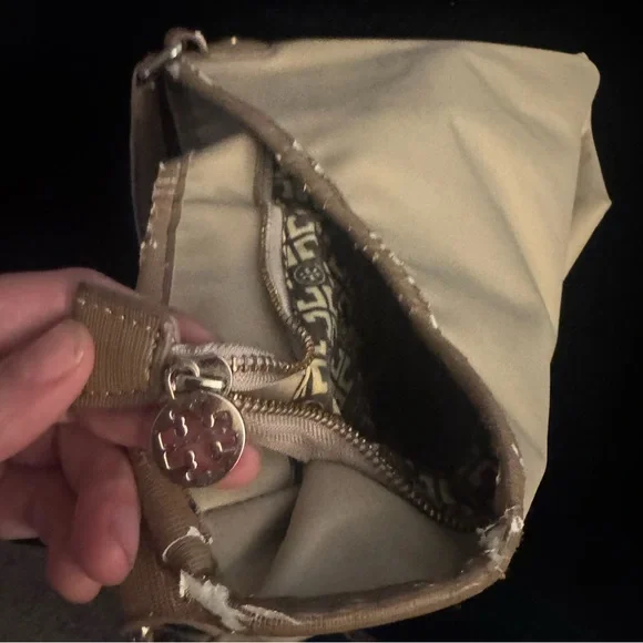 Tory Burch Cream Hobo Bag with Gold Accents - Picture 6 of 9